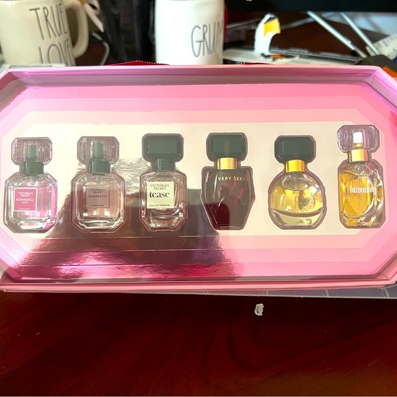 Victoria's Secret Other - NIB Victoria’s Secret Minis Gift Set